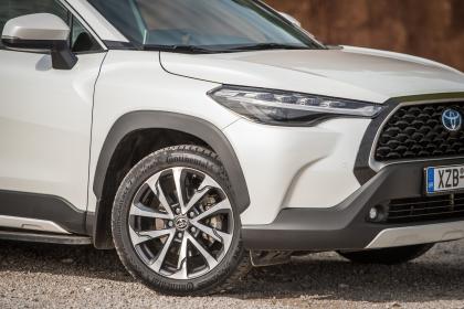 Test: Toyota Corolla Cross 2.0 Hybrid AWD 196Ps